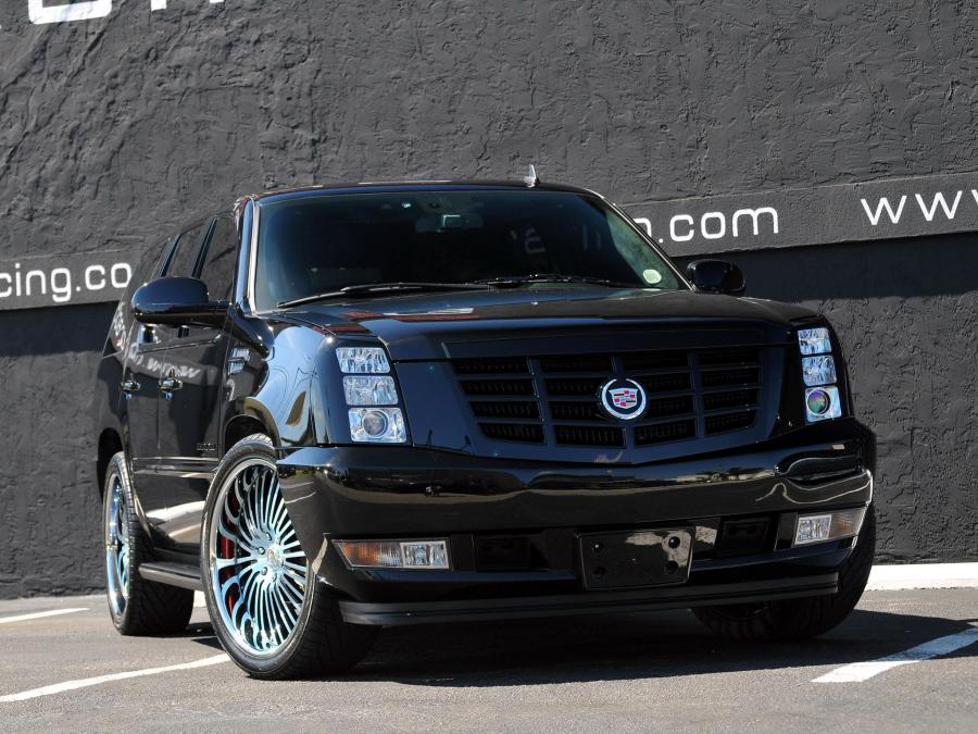  Cadillac Escalade by MCP Racing 2010 года  (фото 5 из 6)